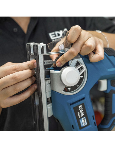 Caladora 20v 2.0Ah a batería Pro... Caladora 20v 2.0Ah a batería Pro...